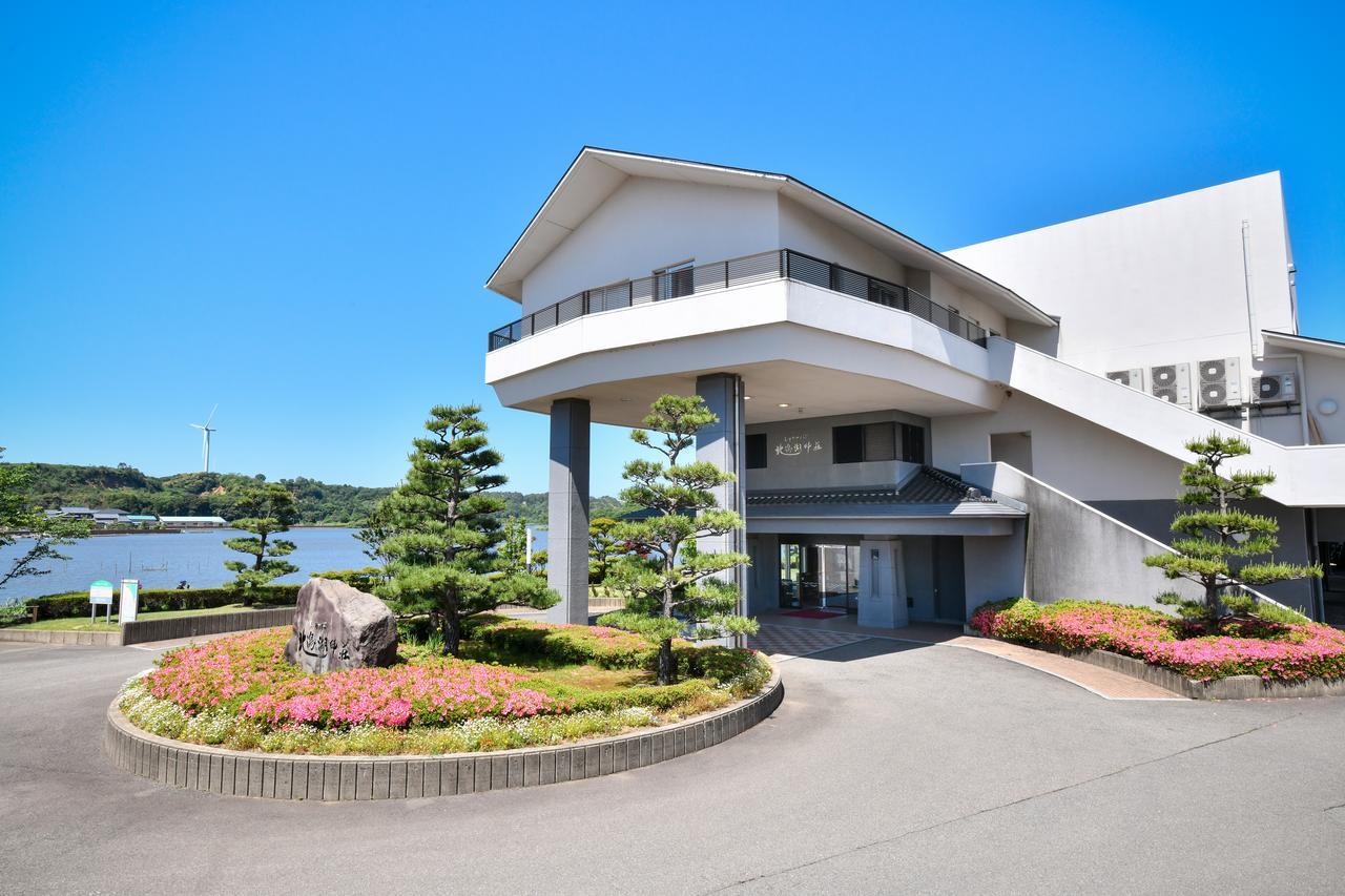 Hotel Kitagata Onsen Kohanso Hana Yurari 3*